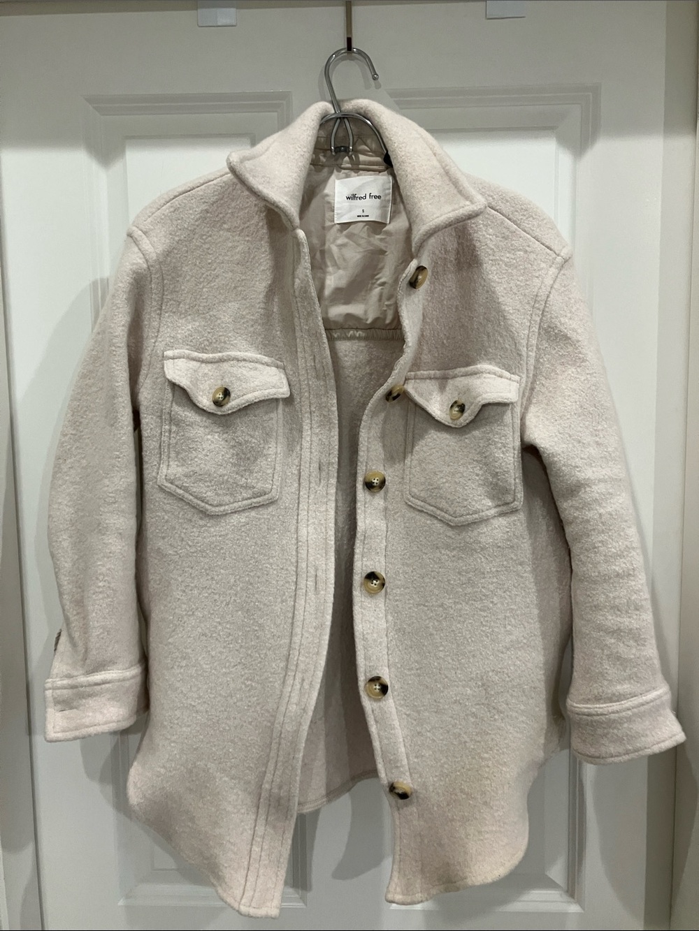 Wilfred Free , small Ganna shacket jacket from Aritzia. See description